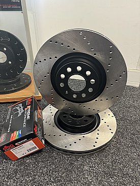 VW Golf R Front Drilled Discs with DBA Xtreme Brake Pads