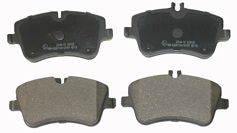 Front Brake Pads to fit Mercedes-Benz C-CLASS (W203) C 200 Kompressor (203.042) and others