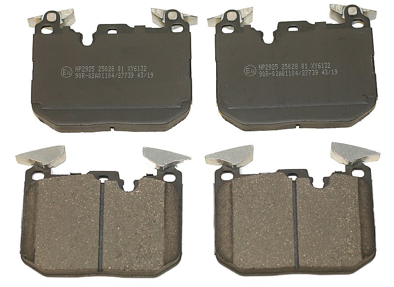 BMW M140I Front HALO C Hook Brake Discs with HALO Brake Pads