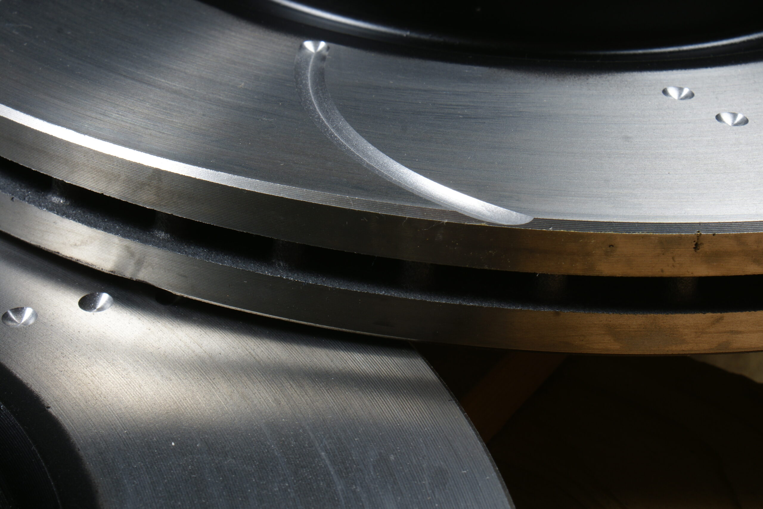 Rear Brake Discs 345 mm to fit BMW 1 Series (F20) - Image 3