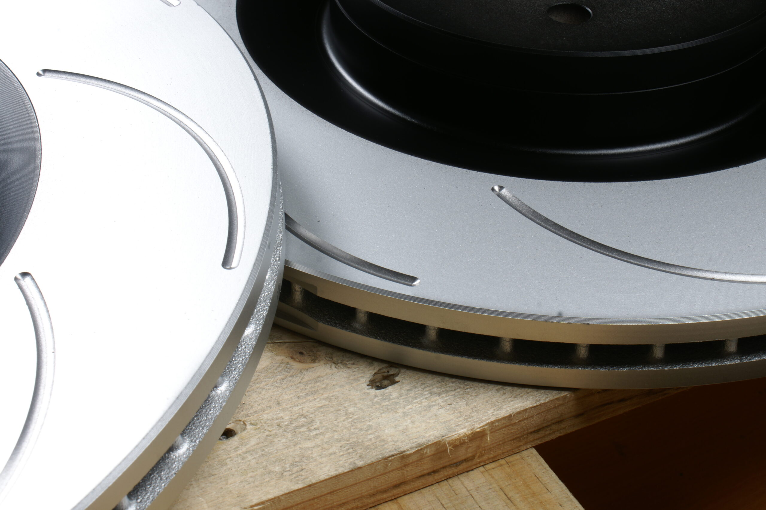 Mini Cooper JCW F56 Front Grooved Brake Discs - Image 4